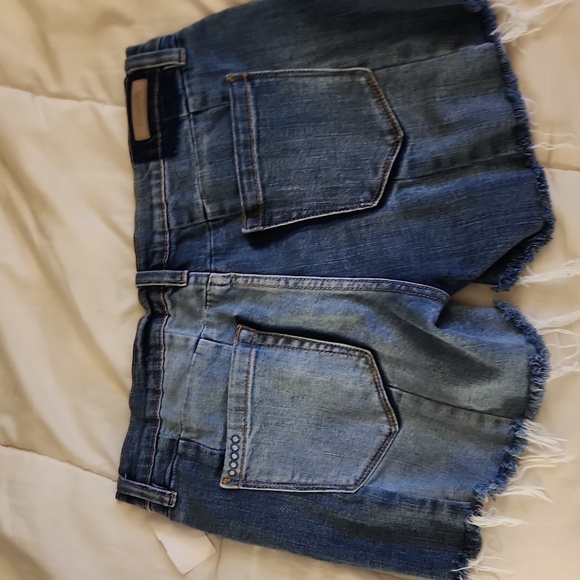 Jean shorts blanknyc size 28 - Picture 2 of 6